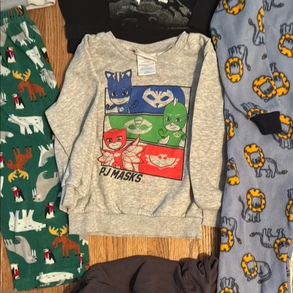 Assorted size 4 winter set - Picture 6 of 11